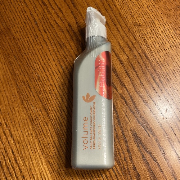 EUFORA VOLUME DAILY BALANCE CONDITIONER 8.45 OZ - Picture 5 of 10